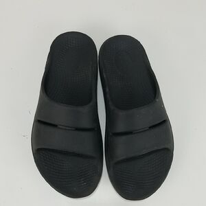 Oofos Black Slip-On Sandals with Wide Straps and Textured Footbed